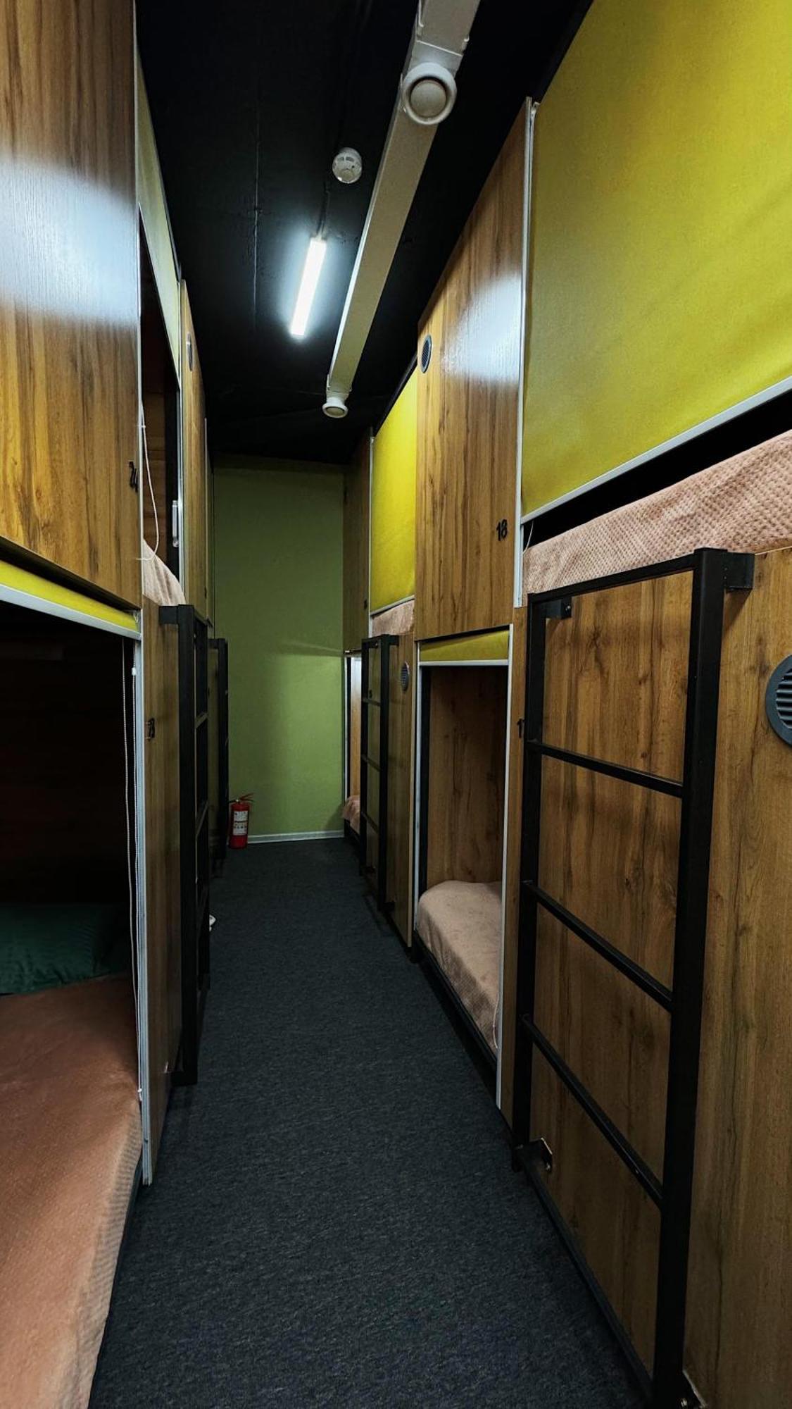 Hostel Kochevnik Capsule Hotel Almaty Eksteriør bilde