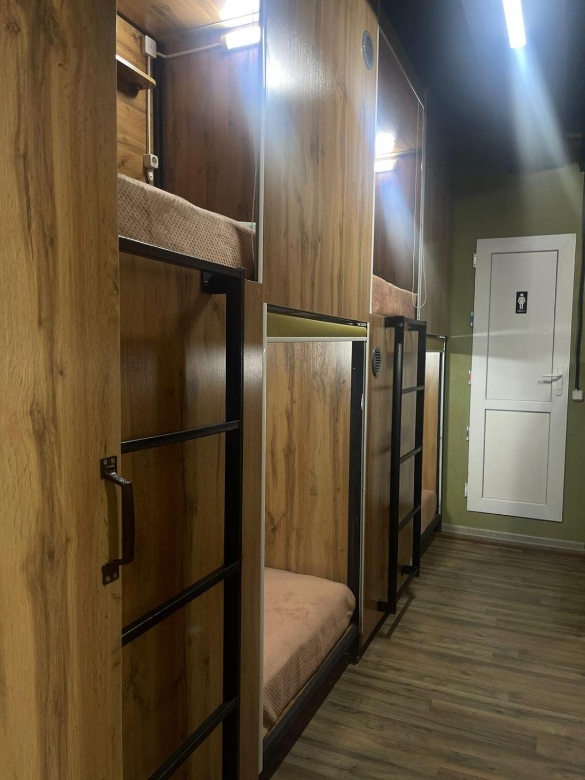 Hostel Kochevnik Capsule Hotel Almaty Eksteriør bilde