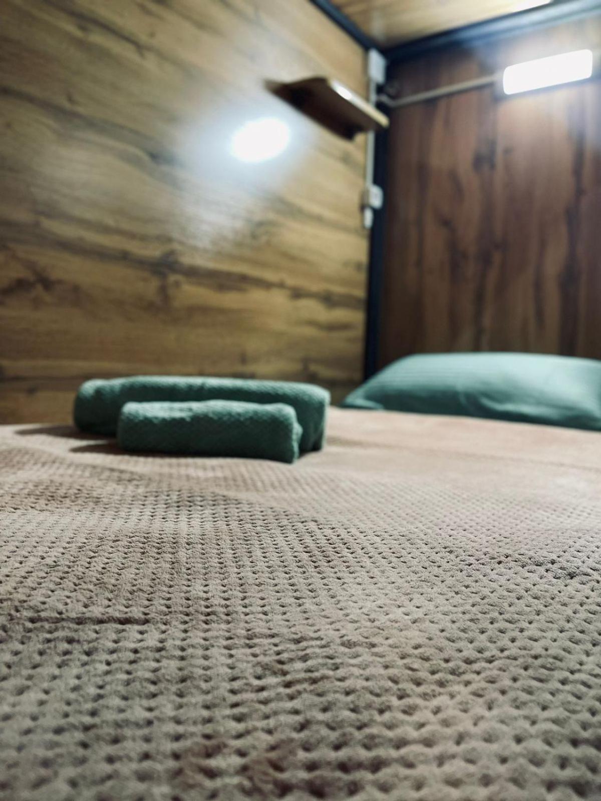 Hostel Kochevnik Capsule Hotel Almaty Eksteriør bilde